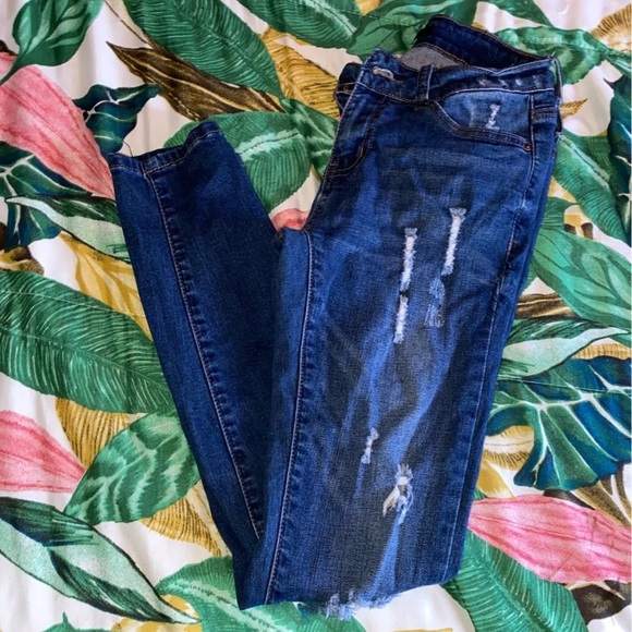 Skinny jeans - Picture 2 of 3